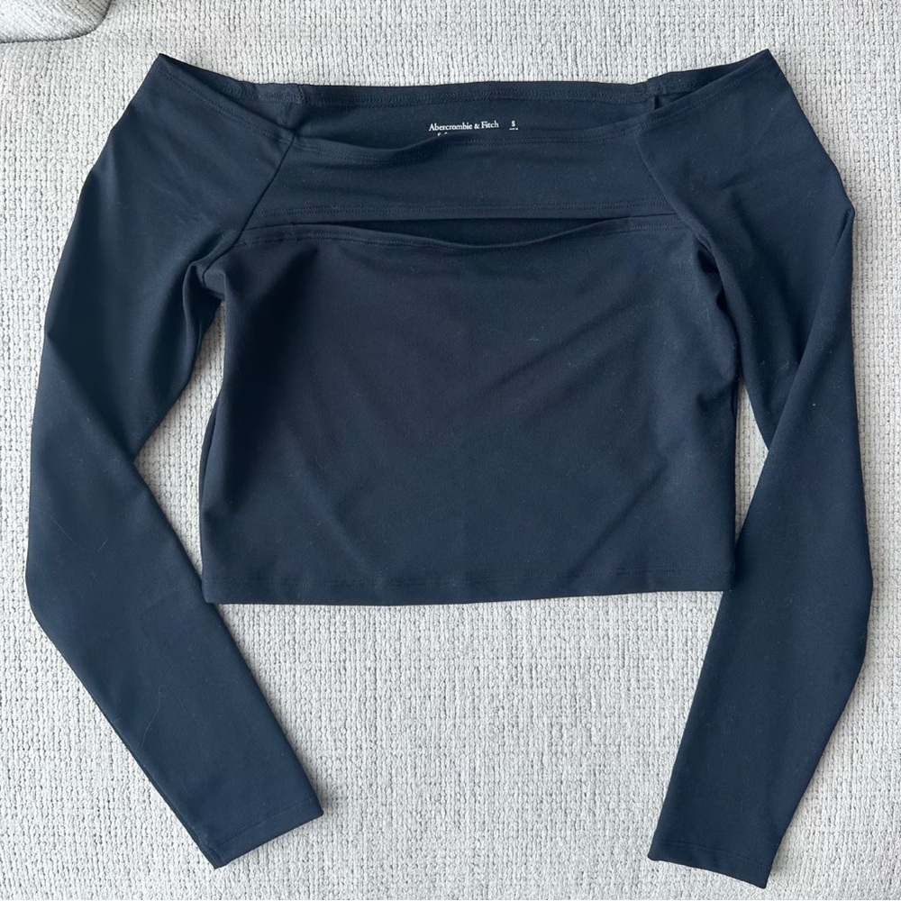 Off The Shoulder Black Crop Top Abercrombie & Fitch